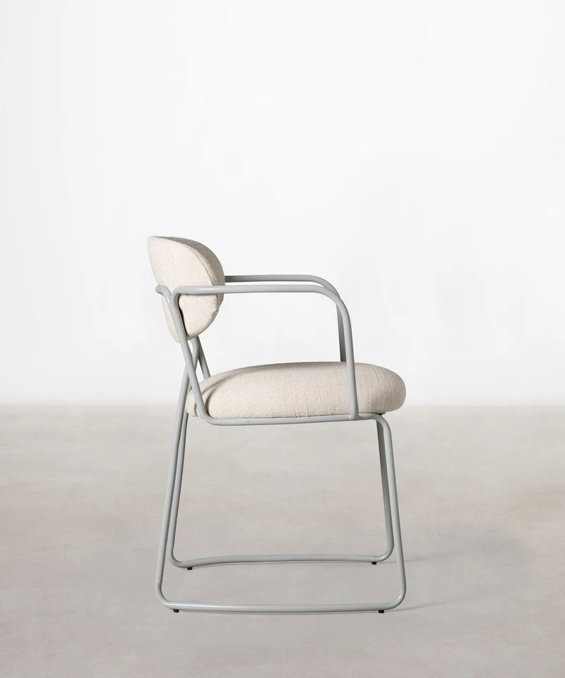 Silla de Comedor de Tela y Metal con Reposabrazos Moritz Arms