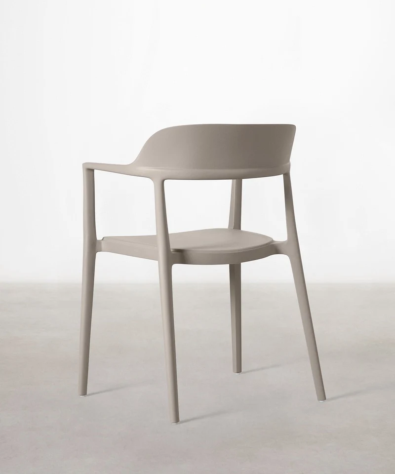 Silla de Polipropileno con Reposabrazos Naomi
