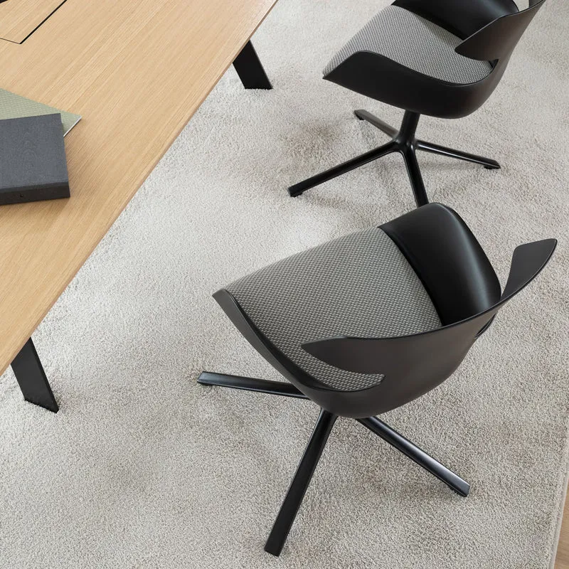 Wiesner Hager bloum | Farbe Schwarz | Besucherstuhl | Konferenzstuhl | Design Sessel