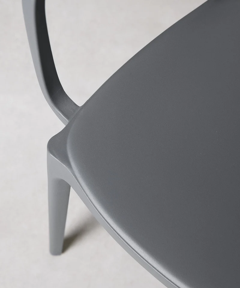 Silla de Polipropileno con Reposabrazos Saria