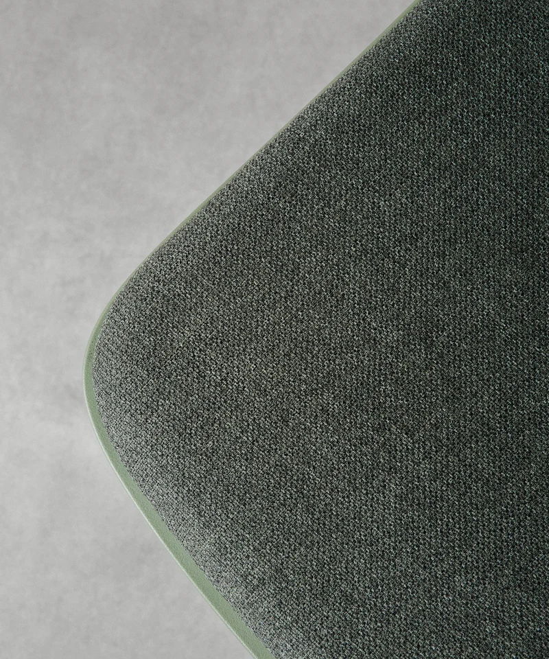 Silla de Oficina de Polipropileno y Asiento de Tela Annie