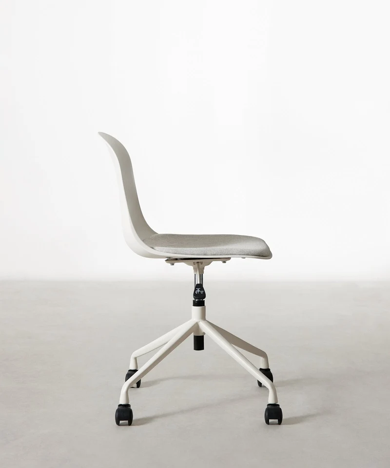 Silla de Oficina de Polipropileno y Asiento de Tela Annie