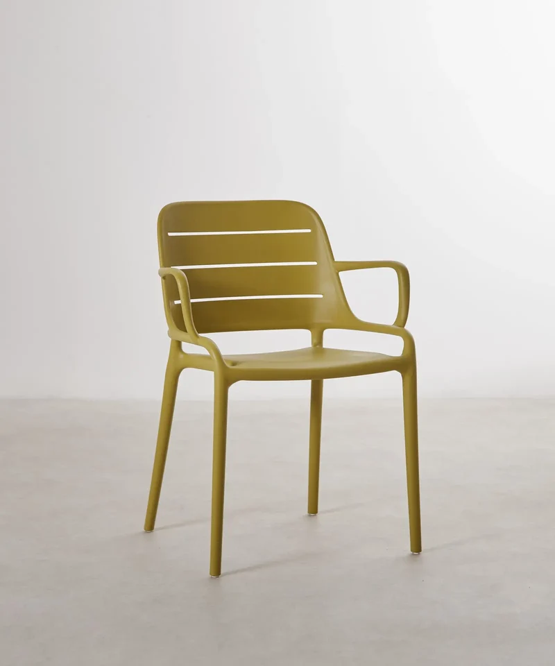 Silla de Polipropileno con Reposabrazos Mila