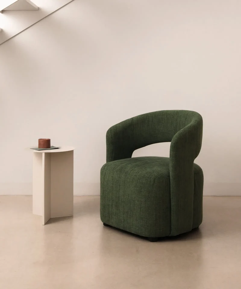 Sillón Tapizado con Reposabrazos Naya