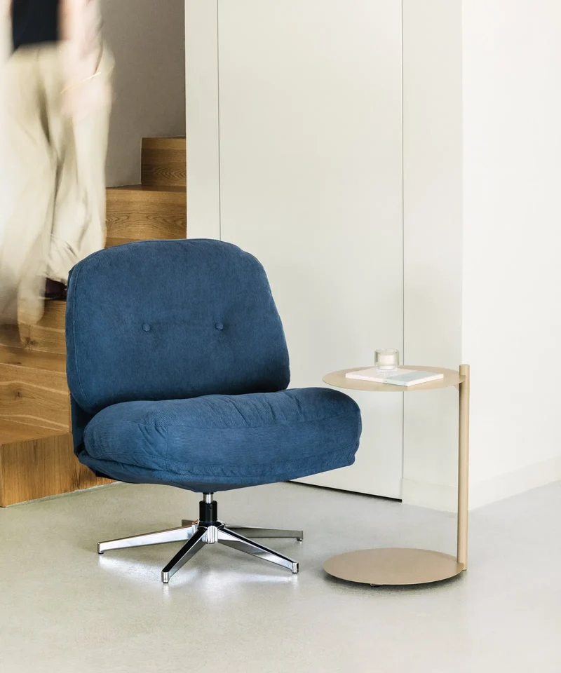Sillón Giratorio Tapizado Orbit