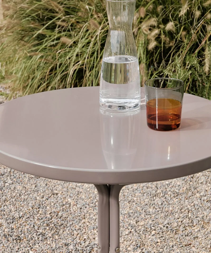 Mesa exterior de metal redonda Numa (60 x67 cm)