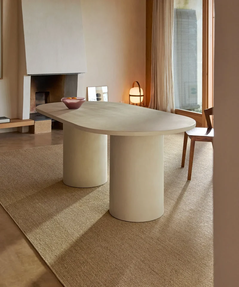 Mesa de Comedor Ovalada en Microcemento Juno