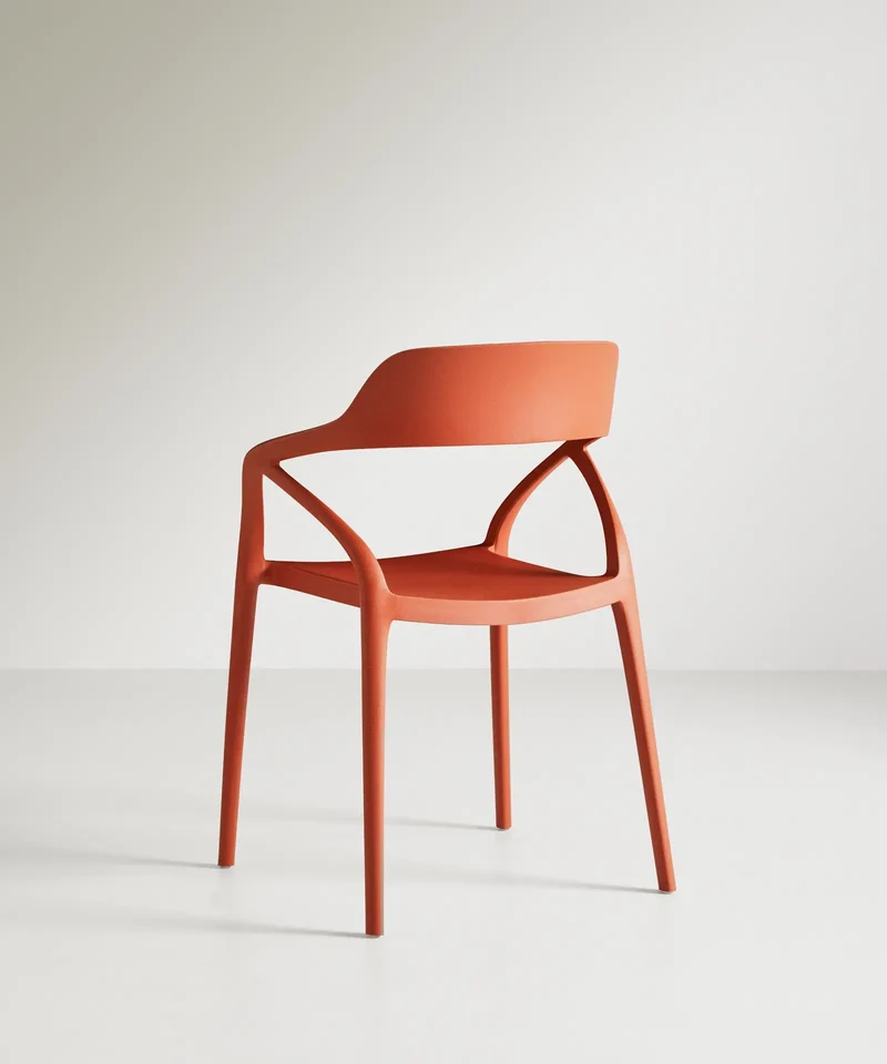 Silla de Polipropileno con Reposabrazos Grace