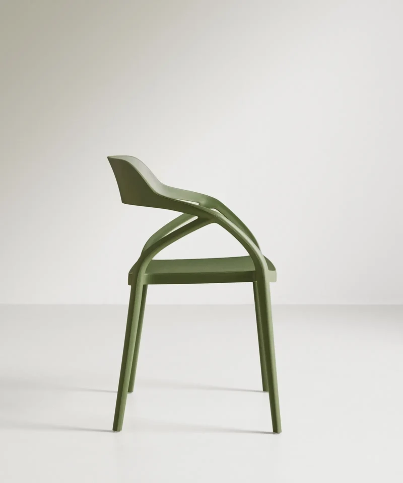 Silla de Polipropileno con Reposabrazos Grace