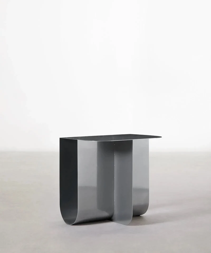 Mesita auxiliar de metal Dama (40x30x40 cm)