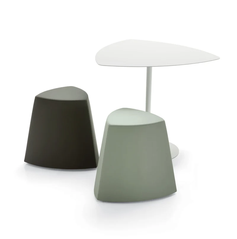 Kensho Stool von Kastel – Design-Polsterhocker & Pouf mobil für moderne Kommunikationszonen