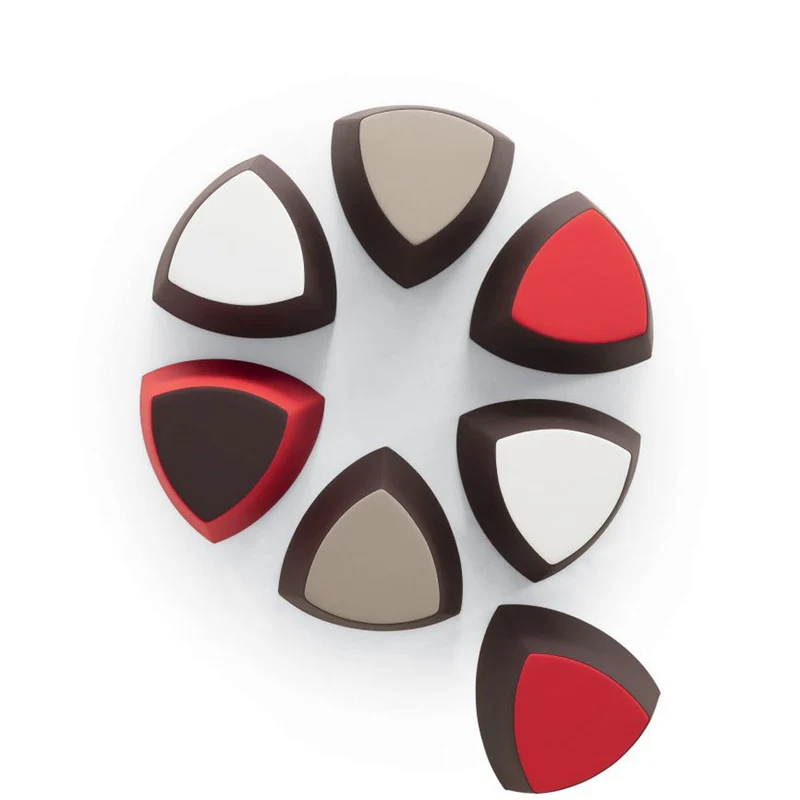 Kensho Stool von Kastel – Design-Polsterhocker & Pouf mobil für moderne Kommunikationszonen