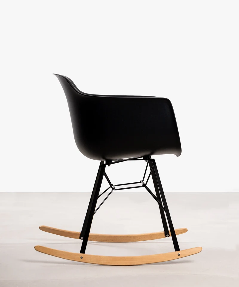 Silla de Polipropileno con Reposabrazos Elon Arms