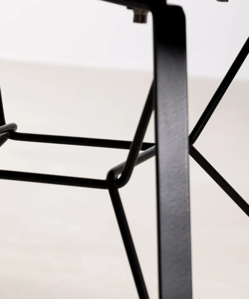 Silla de Polipropileno con Reposabrazos Elon Arms