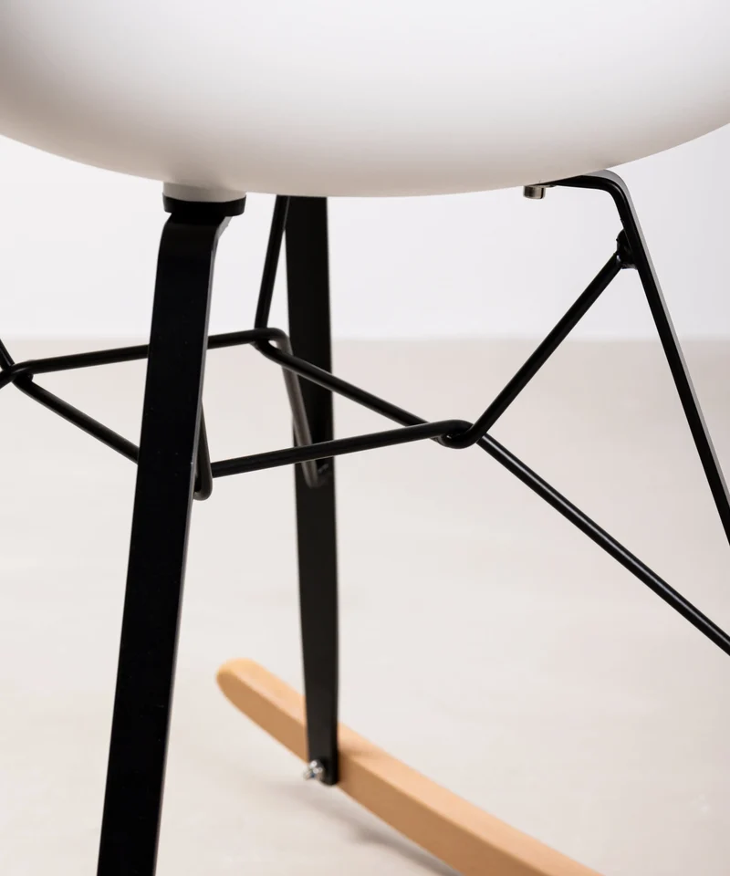 Silla de Polipropileno con Reposabrazos Elon Arms