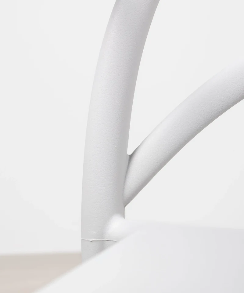Silla de Polipropileno con Reposabrazos Maestro Arms