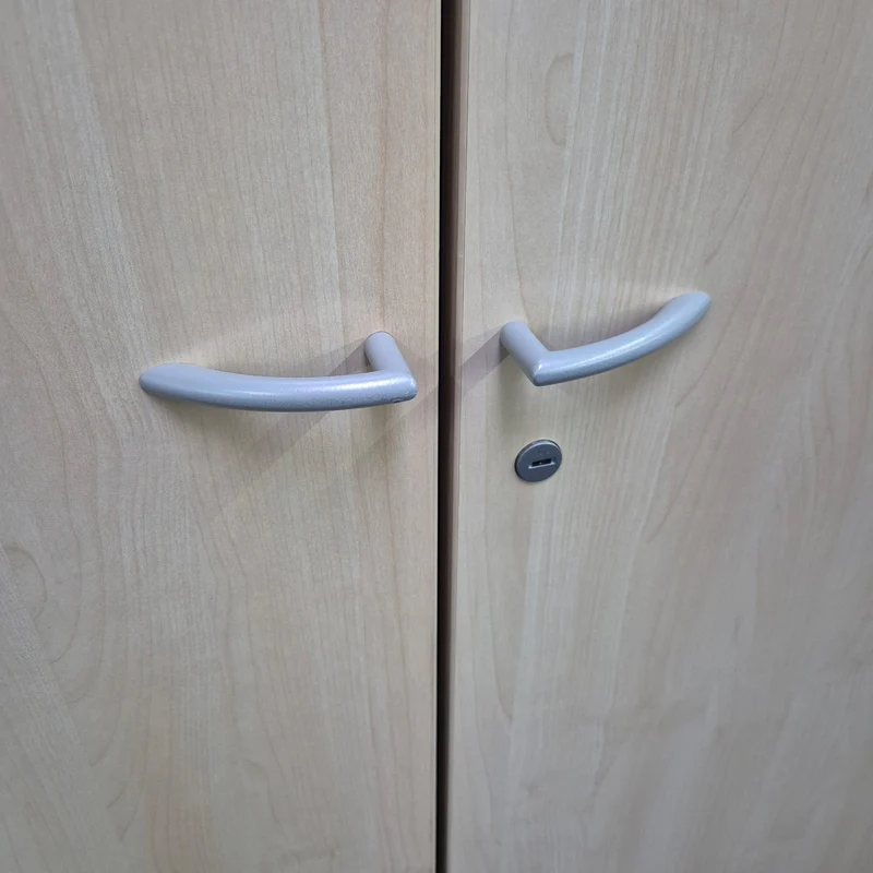 Aktenschrank / OKA / ahorn / 100 cm / 5 Ordnerhöhen + Garderobe