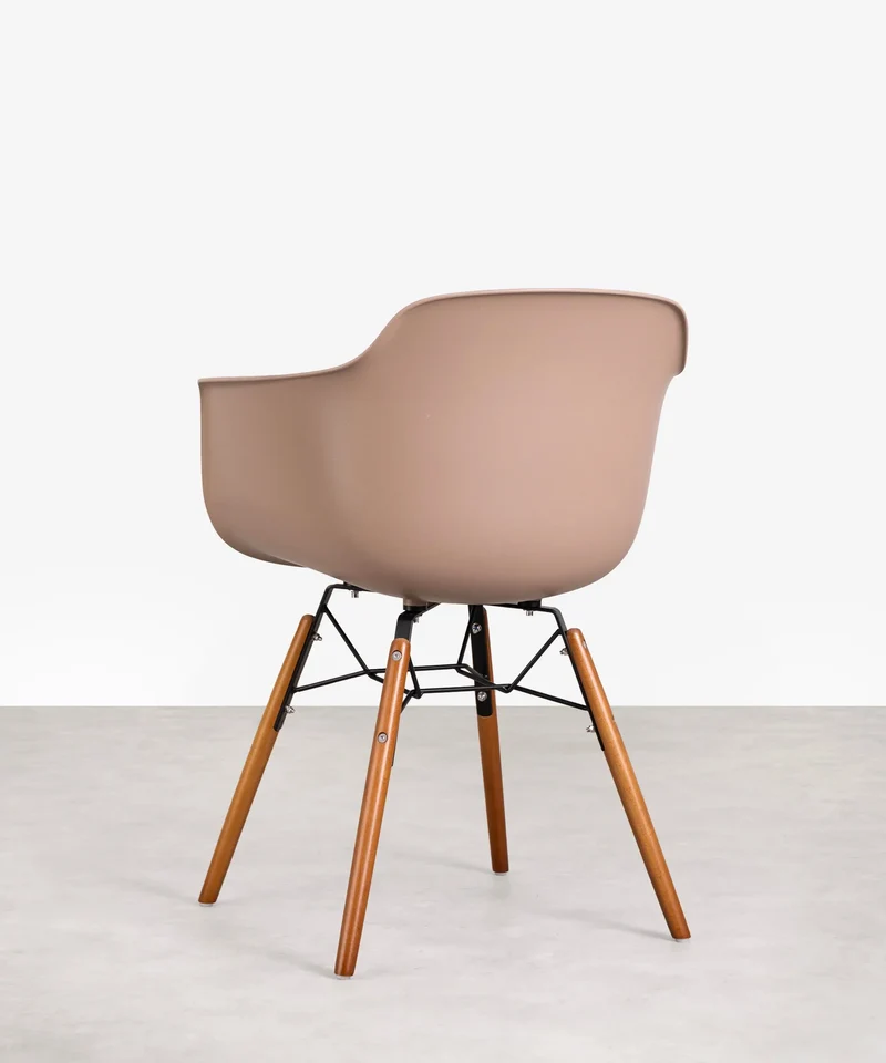 Silla de Polipropileno y Madera con Reposabrazos Elon Arms