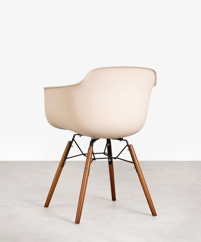 Silla de Polipropileno y Madera con Reposabrazos Elon Arms