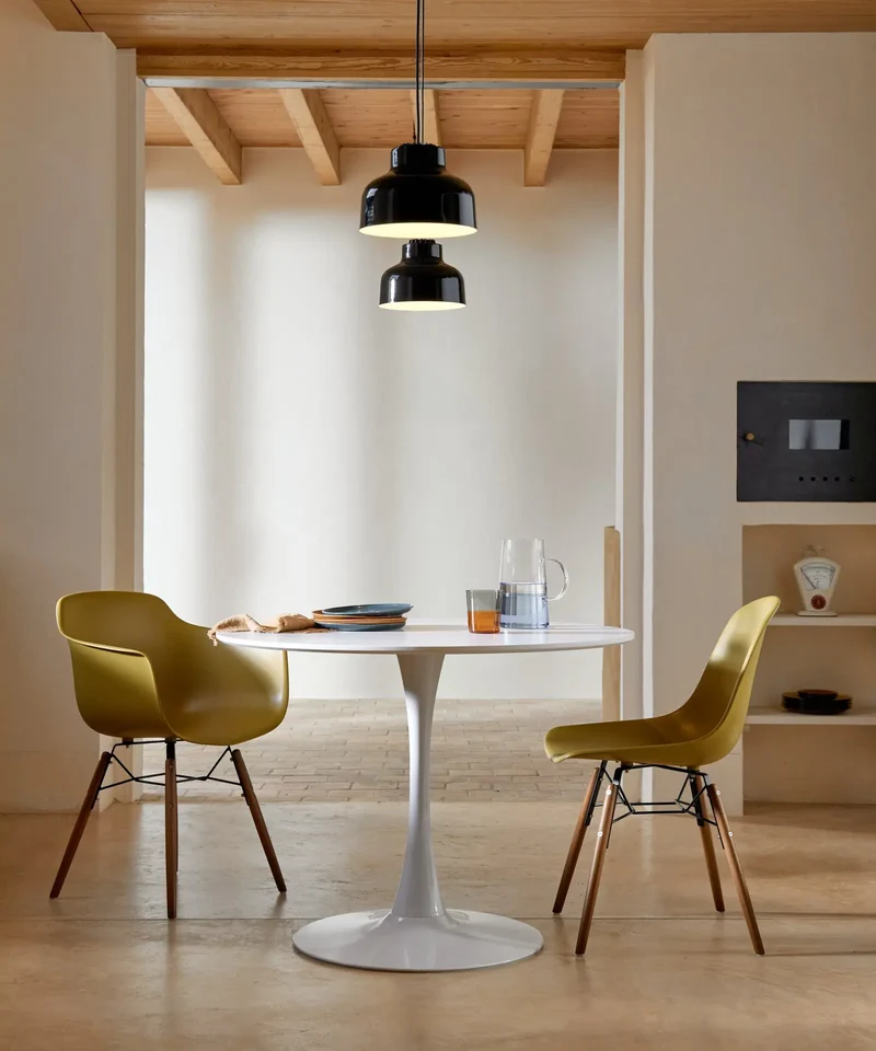 Silla de Polipropileno y Madera Elon