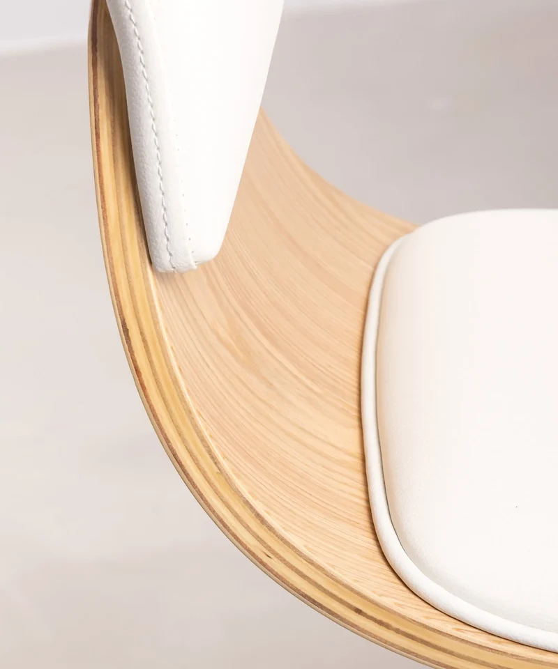 Silla de Comedor en Madera y Polipiel Beckett