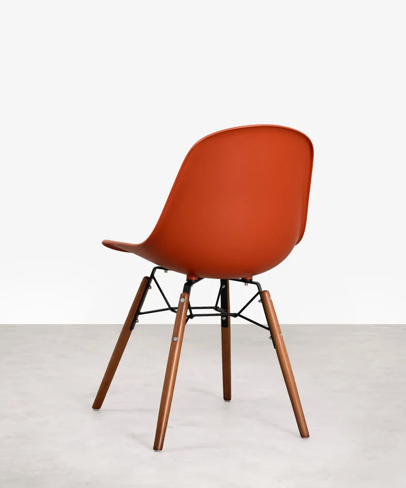 Silla de Polipropileno y Madera Elon