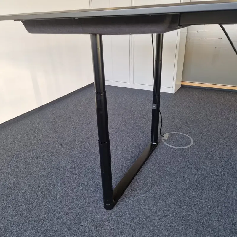 Besprechungstisch Vitra