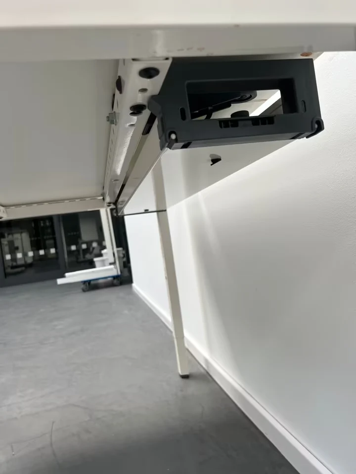 Schreibtisch OKA