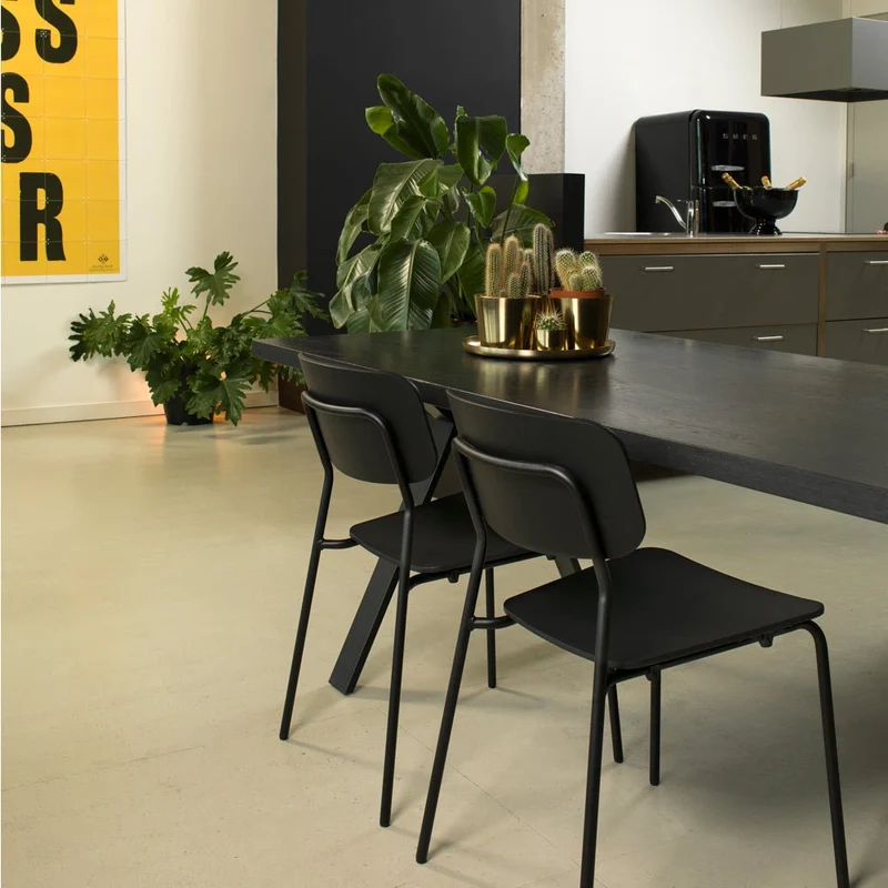 Stapelstuhl | Designerstuhl | Besucherstuhl | Schwarz | Holzschale Eiche