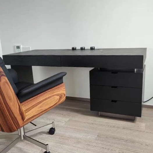 Modern Minimalist Oak Wood Rectangular Desk With Wireless Charging & 5 Drawers For Bedroom & Home Office