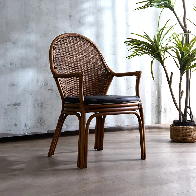 Traditional Vintage Round Oval Backrest Rattan Chair Armrests For Living Room