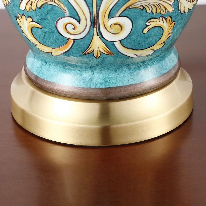 Traditional Chinese Hand-Painted Ceramic Base Copper Fabric 1-Light Table Lamp For Living Room