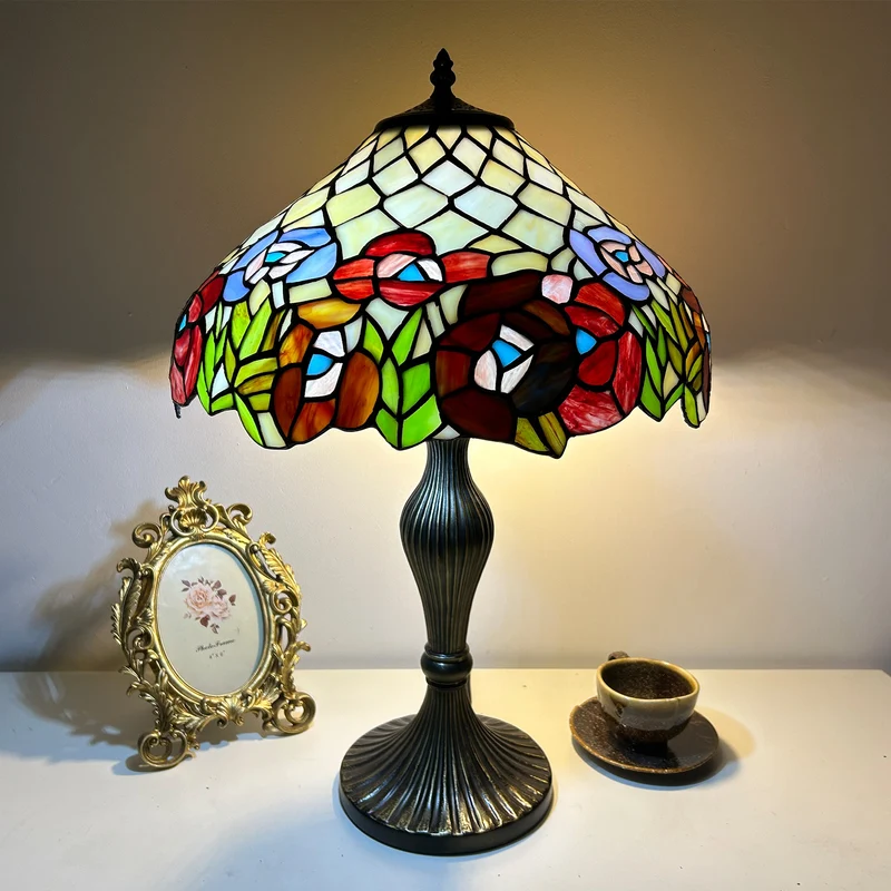 Traditional Tiffany Lines Flower Pattern Resin Glass 2-Light Table Lamp For Bedroom