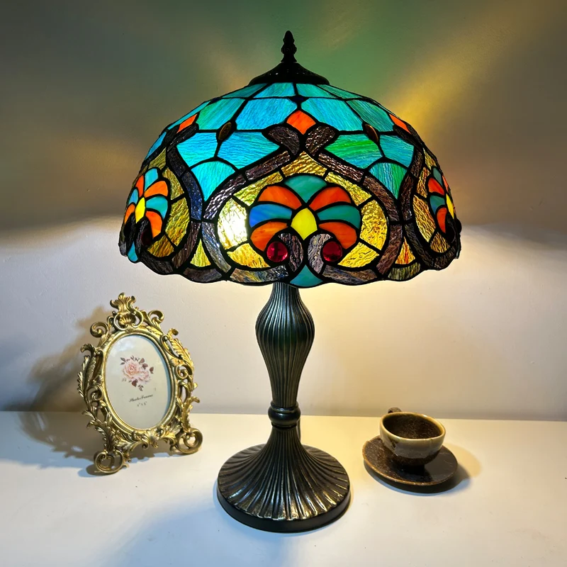 Traditional Tiffany Lines Flower Pattern Resin Glass 2-Light Table Lamp For Bedroom