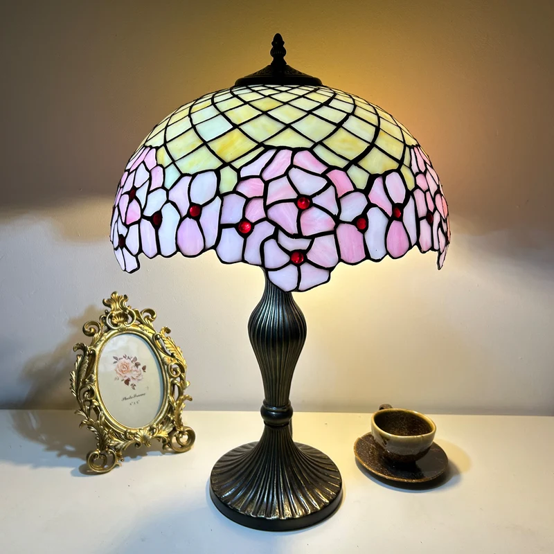 Traditional Tiffany Lines Flower Pattern Resin Glass 2-Light Table Lamp For Bedroom