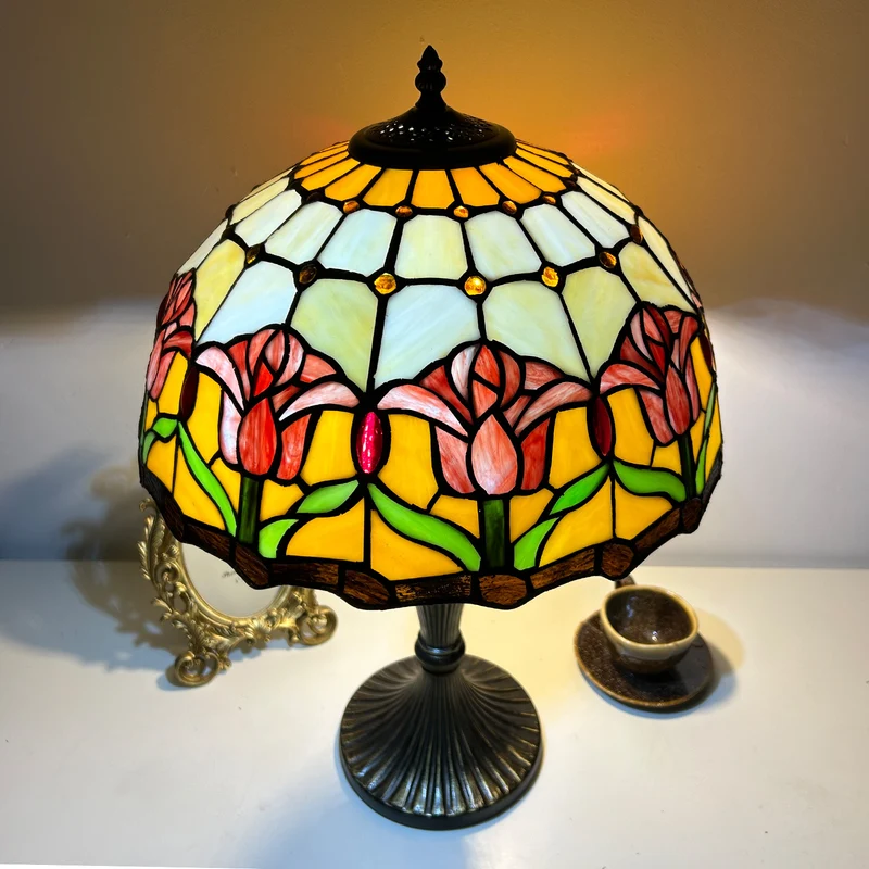 Traditional Tiffany Lines Flower Pattern Resin Glass 2-Light Table Lamp For Bedroom