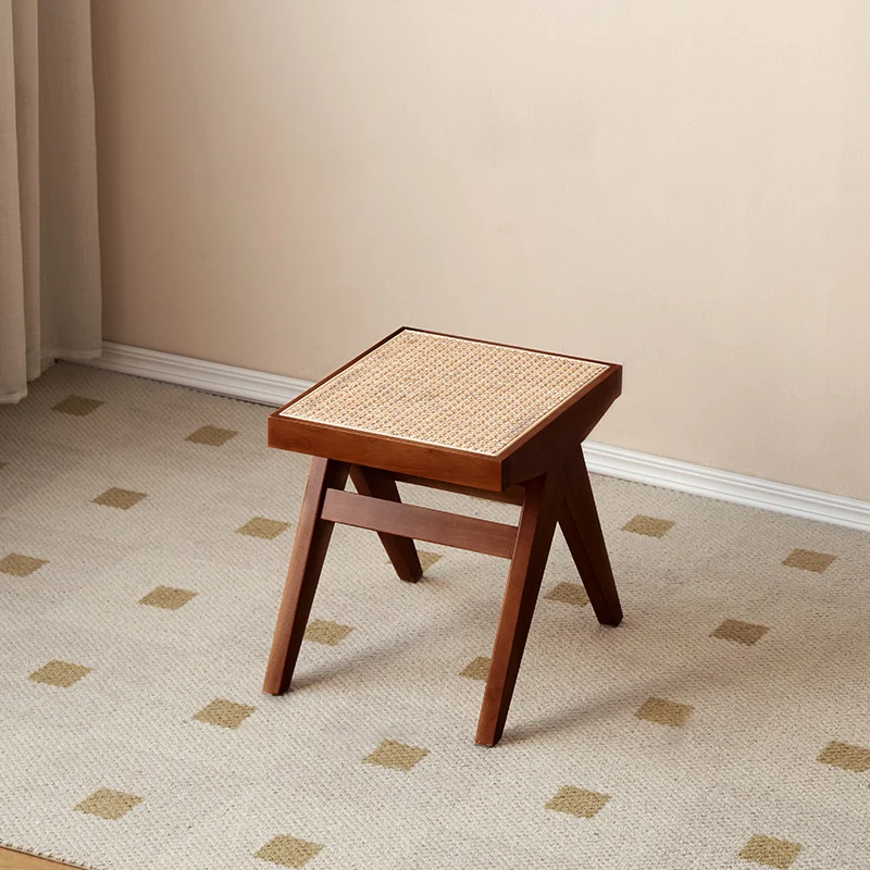 Traditional Japanese Rubber Wood And Faux Rattan Rectangular V-Leg Bench With Handwoven Seat For Entryway And Living Room
