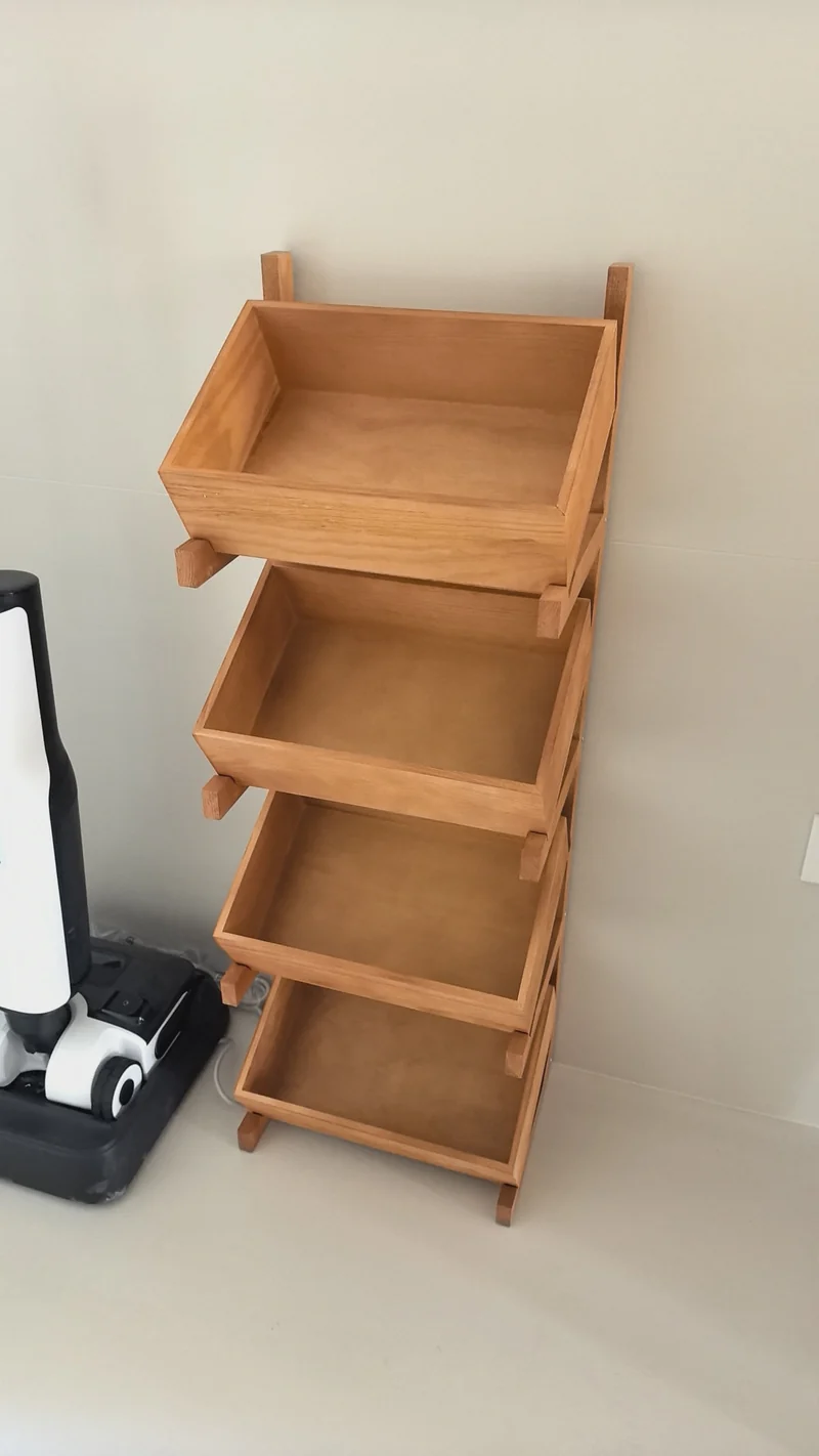 Traditional Farmhouse Pine Wood Floor-Standing 3/4-Tier Storage Shelves Snack Display Rack With Wheels For Living Room