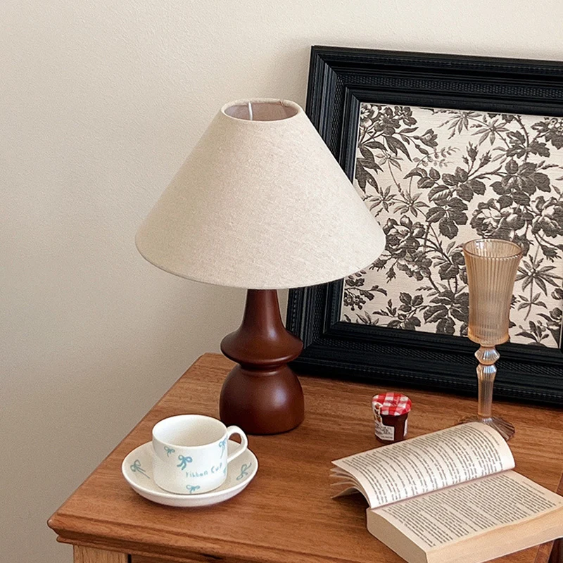 Traditional Vintage Linen Solid Wood Cone Umbrella 1-Light Table Lamp For Bedroom