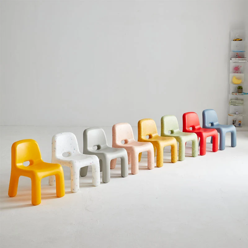 Contemporary Nordic PE Oval Kids Colorful Safe Desk & Chair Set For Living Room & Study