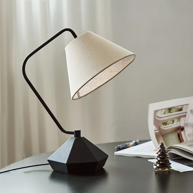 Contemporary Retro Fabric Metal Round 1-Light Table Lamp For Bedroom