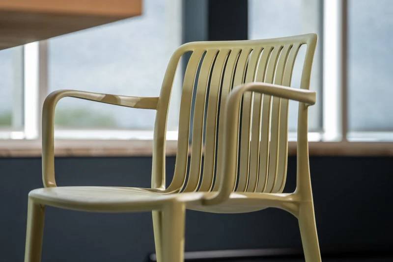 Yellow Dot · Stripe – Kantinenstuhl und Barhocker
