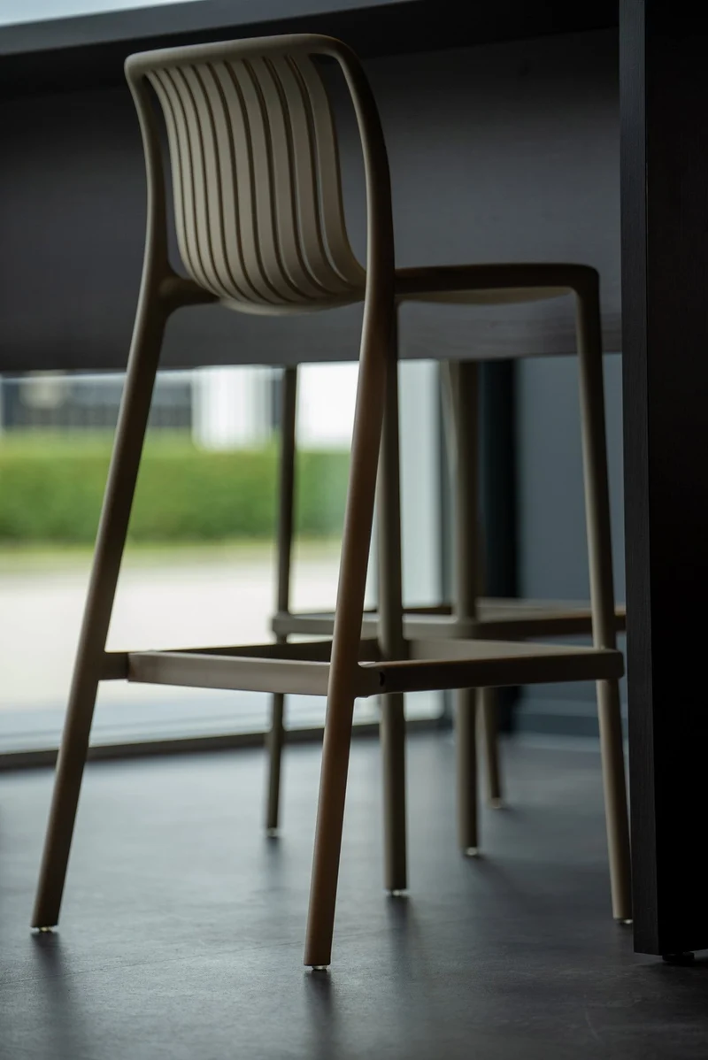 Yellow Dot · Stripe – Kantinenstuhl und Barhocker