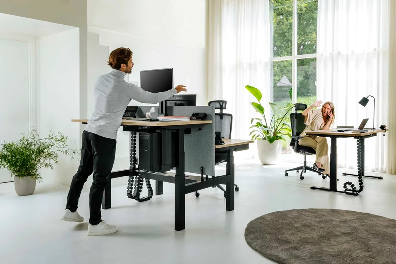 Yellow Dot · Move – Schreibtisch elektrisch höhenverstellbar