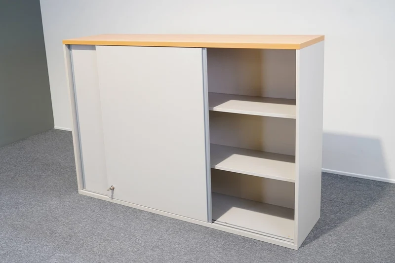 Aktenschrank mit Eiche Oberfläche 3OH 160cm gebraucht