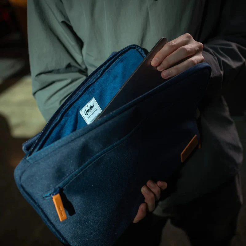 Gustav Flow 2-in-1 Laptop Sleeve Tasche