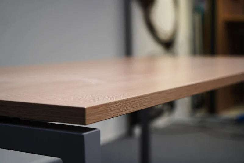 Schreibtisch Ahorn Grau 160x80 Narbutas Ausstellungsstück