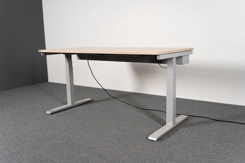 Schreibtisch elektrisch 160x80 verschiedene Platten Nowy Styl gebraucht