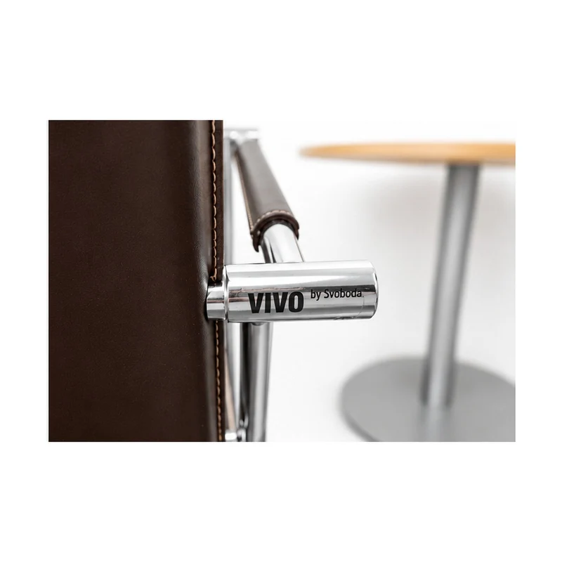 Sitzgruppe Svoboda & Bene – Bistrotisch Ø 80 cm mit 2 Armlehnstühlen Braun, gebraucht