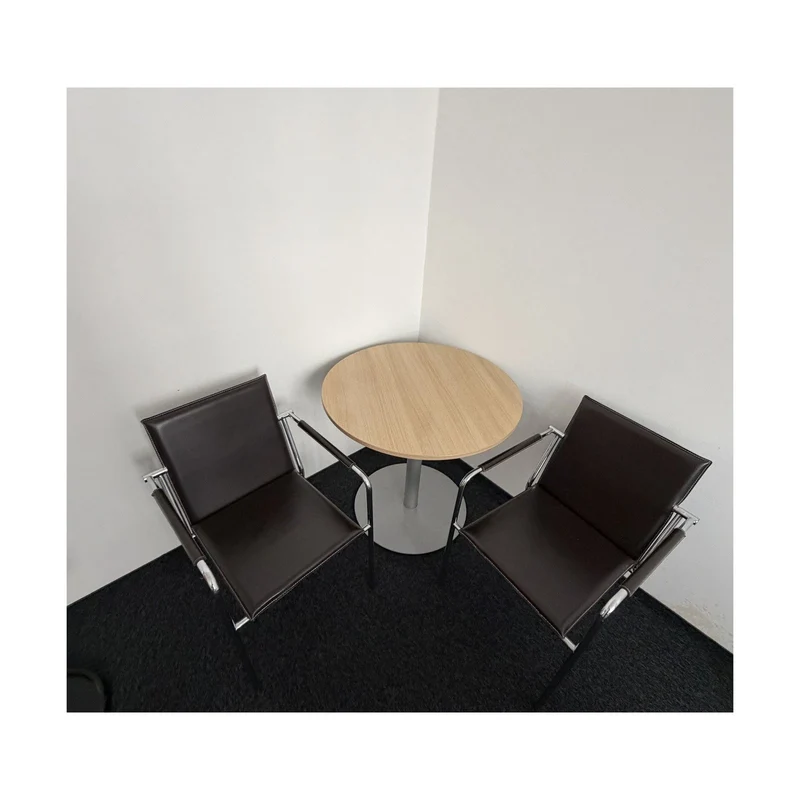 Sitzgruppe Svoboda & Bene – Bistrotisch Ø 80 cm mit 2 Armlehnstühlen Braun, gebraucht